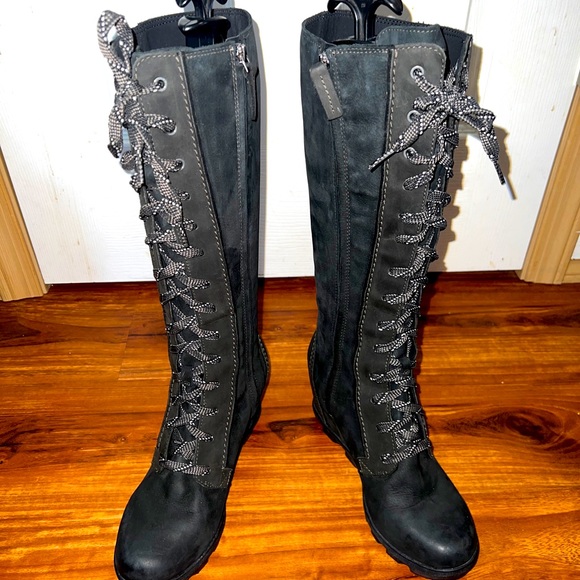 SOREL JOAN OF ARCTIC WEDGE TALL LACE BOOTS Waterproof size